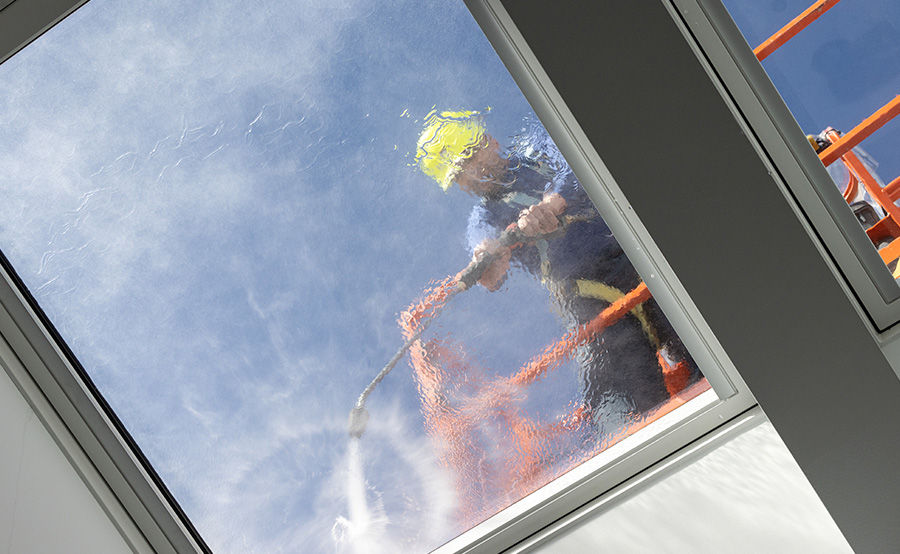 skylight-cleaning